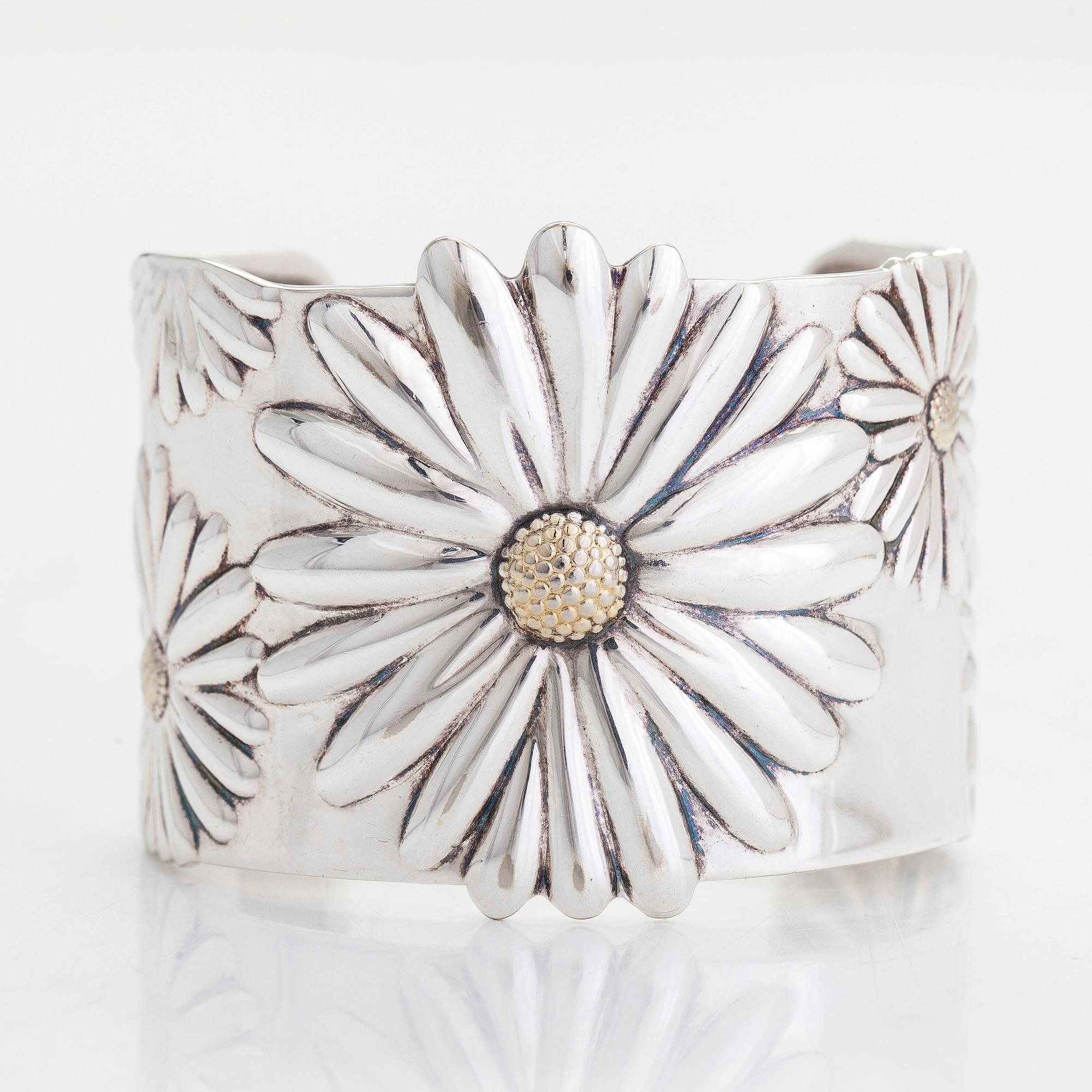 Tiffany daisy bracelet new arrivals