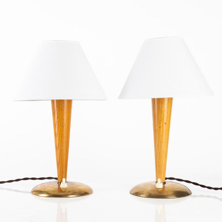 Bertil Brisborg, a pair of table lamps, Nordiska Kompaniet, 1940s-1950s.