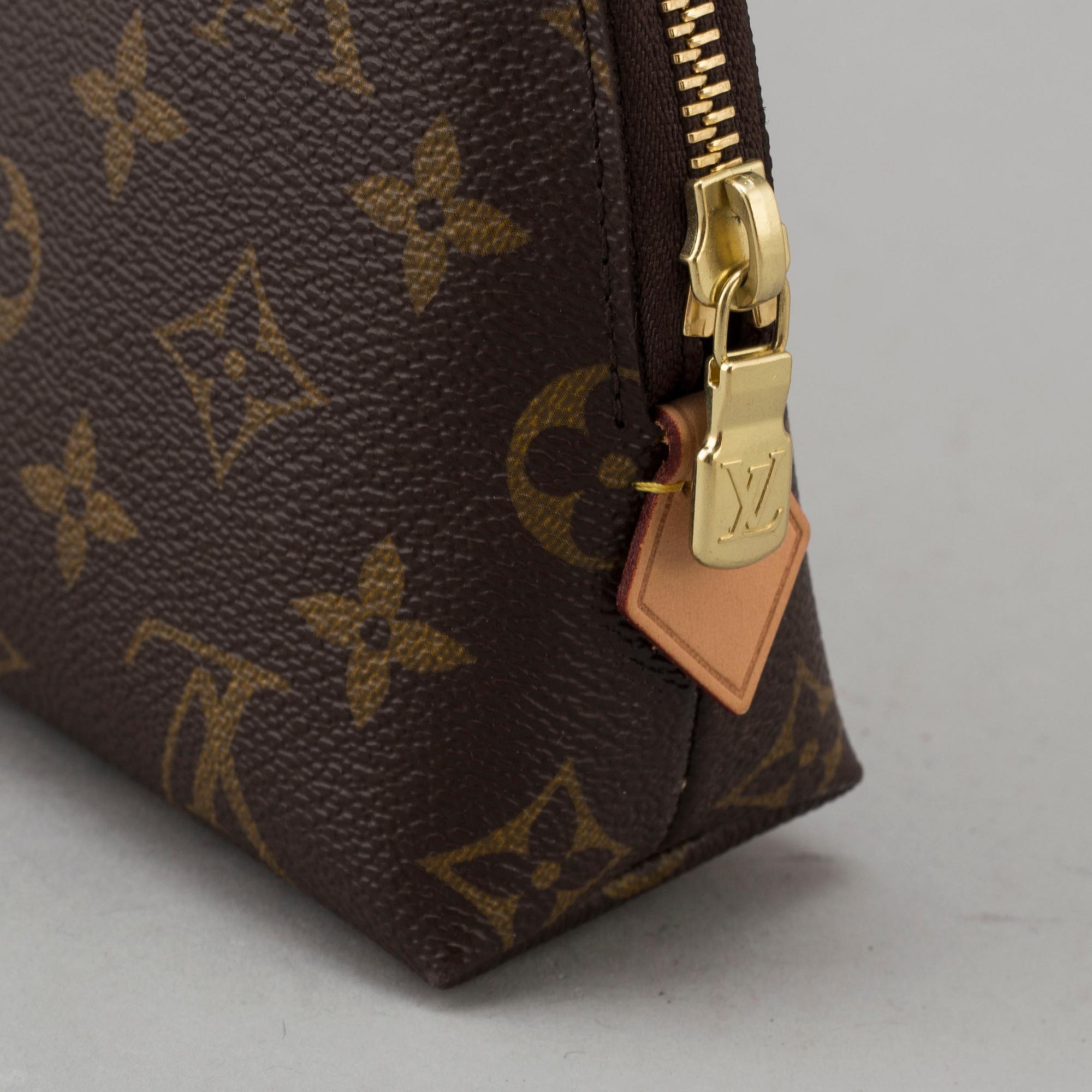 LOUIS VUITTON, "COSMETIC POUCH GM".