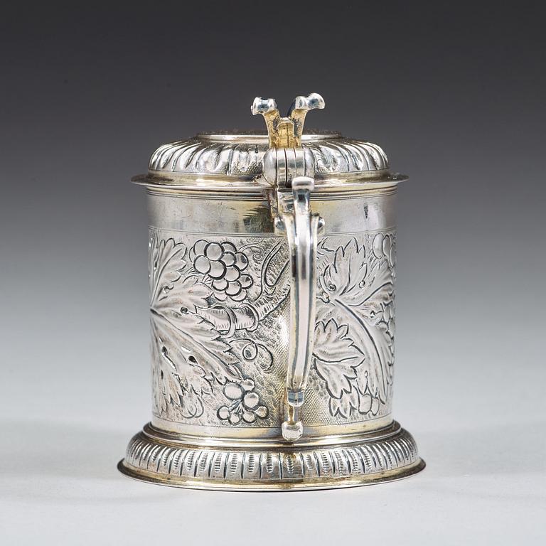 ABRAHAM GRILL, Augsburg (verksam 1672-1682), dryckeskanna, silver, barock.