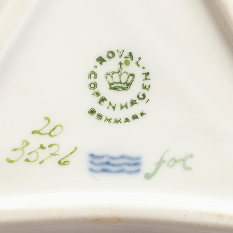 Cremekopp "Flora Danica" Royal Copenhagen Danmark porslin.