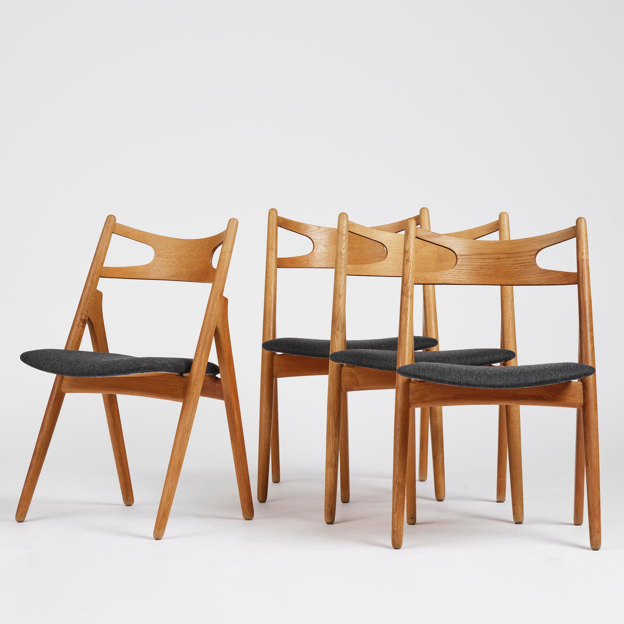 Hans J. Wegner, stolar, fyra stycken, "Savbukkestolen", Carl Hansen & Son, Danmark, 1950-60-tal.