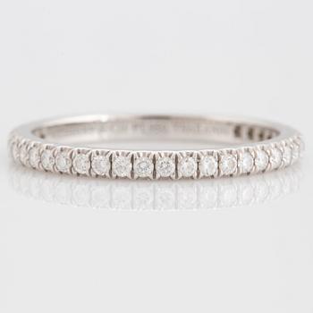 Tiffany helalliansring "Soleste" med runda briljantslipade diamanter total vikt ca 0.35 ct.