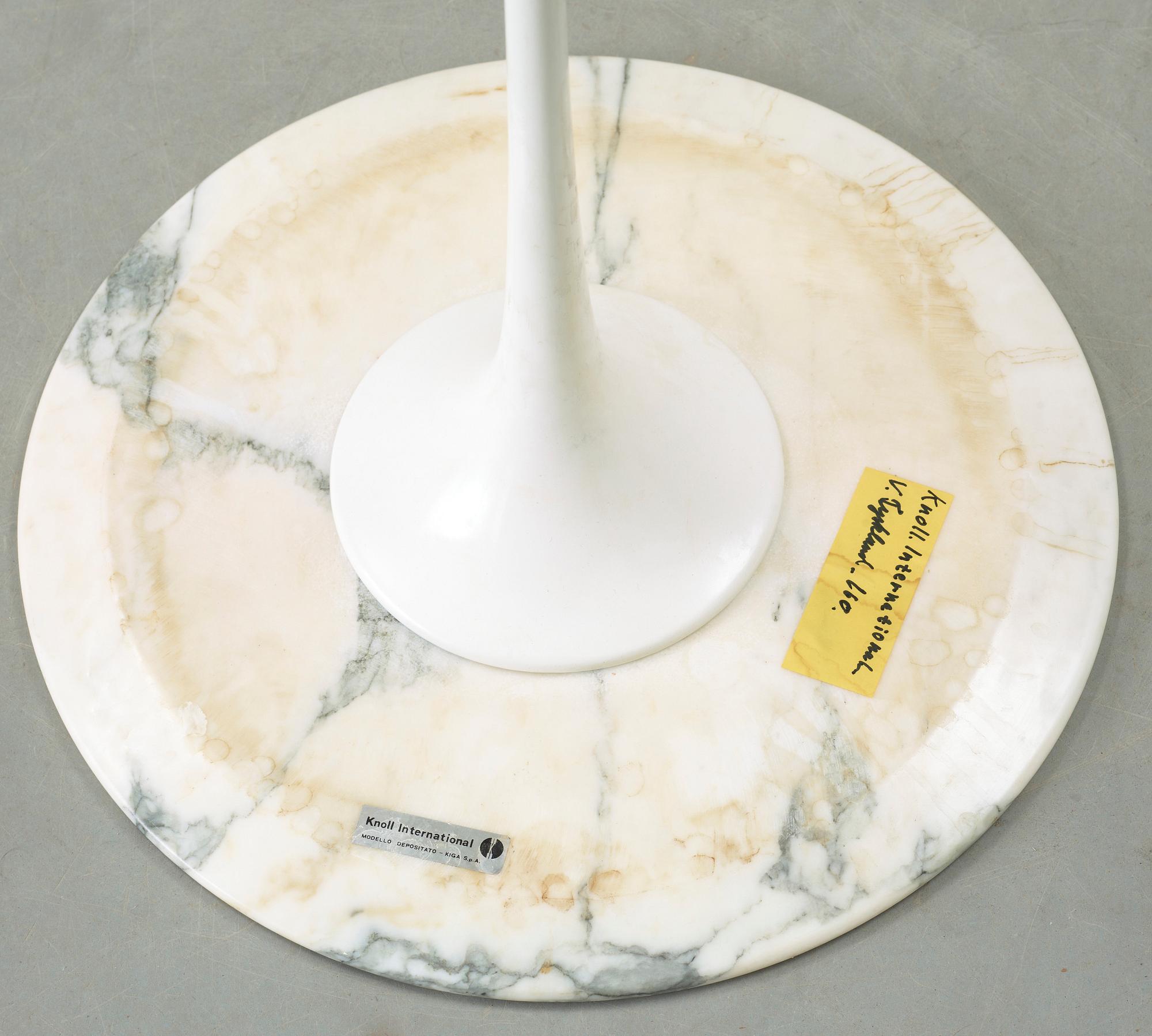 SOFFBORD, "Tulip", Eero Saarinen, Knoll International.