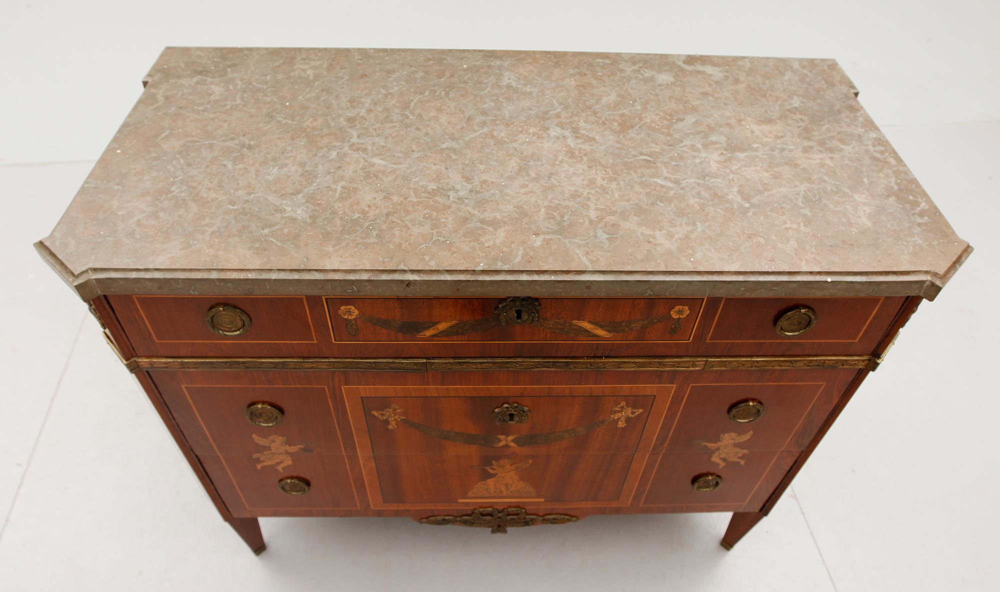 BYRÅ, gustaviansk stil, 1800-/1900-tal.