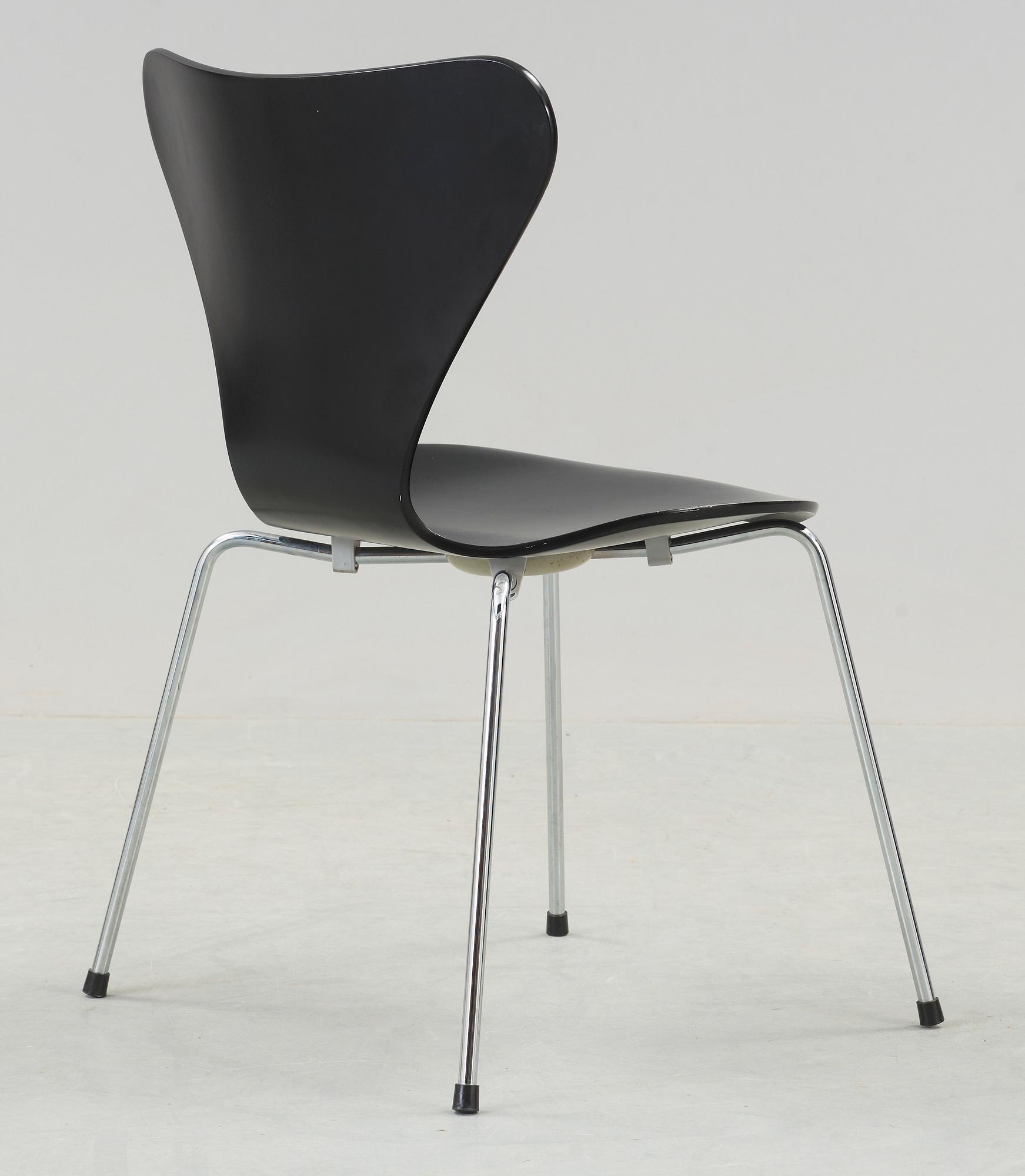 STOL, "Sjuan", Arne Jacobsen, Fritz Hansen, bär datering 1970.