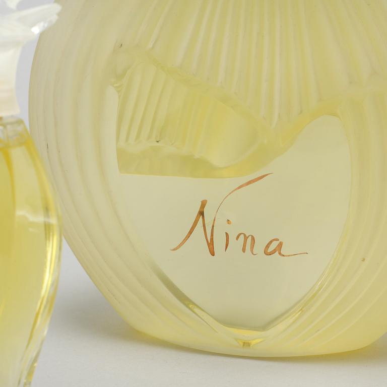 NINA RICCI, factices, six perfumebottles.