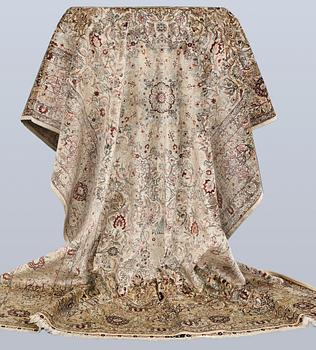 Matta, orientalisk, silke, ca 280 x 184 cm.