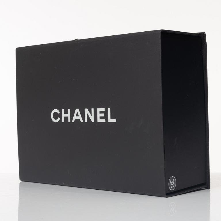 Chanel, a 'Boy Old Medium' bag, 2015.