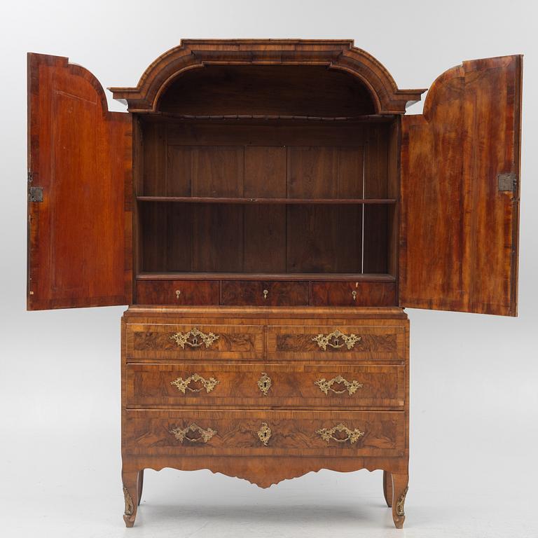 Salsskåp, 1700-talets andra hälft. Rokoko.