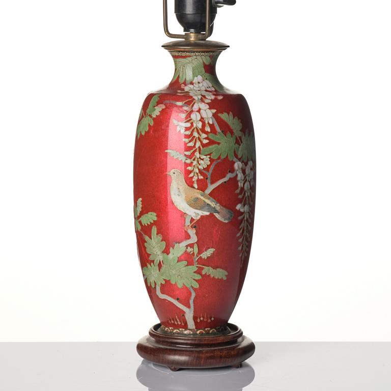 A Japanese enamel vase and lamp, Meiji (1868-1912).