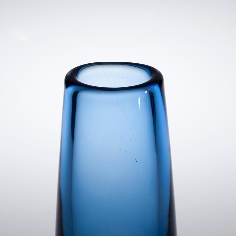 A Kraka glass by Sven Palmqvist for Orrefors 1954.