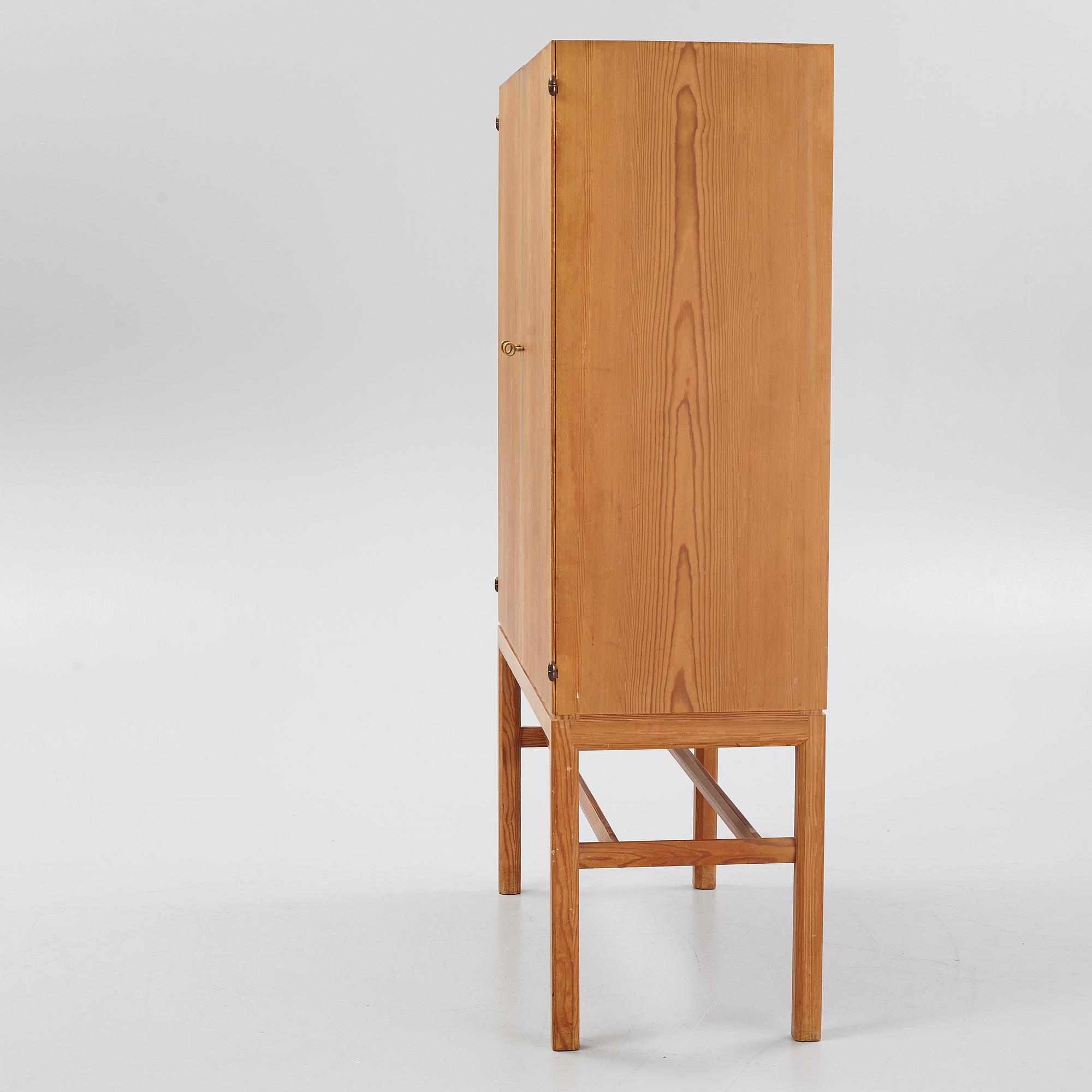 Axel Larsson, a cabinet, Svenska Möbelfabrikerna Bodafors, Sweden. 1943.