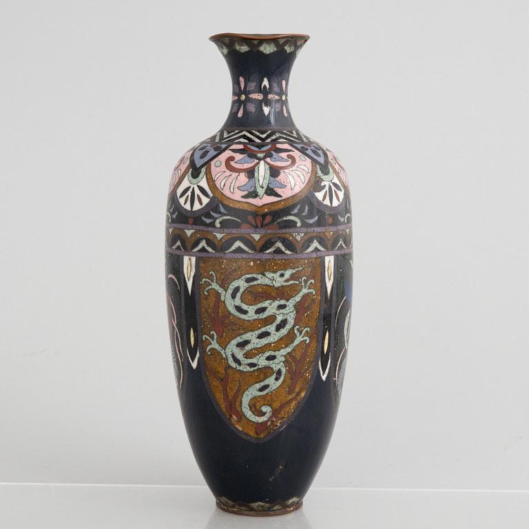 A Japanese cloisonné vase and a porcelain 'a thousand faces' satsuma dish, Meiji (1868-1912) and 20th century.