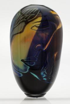 An Eva Englund graal glass vase, Muraya 1992.