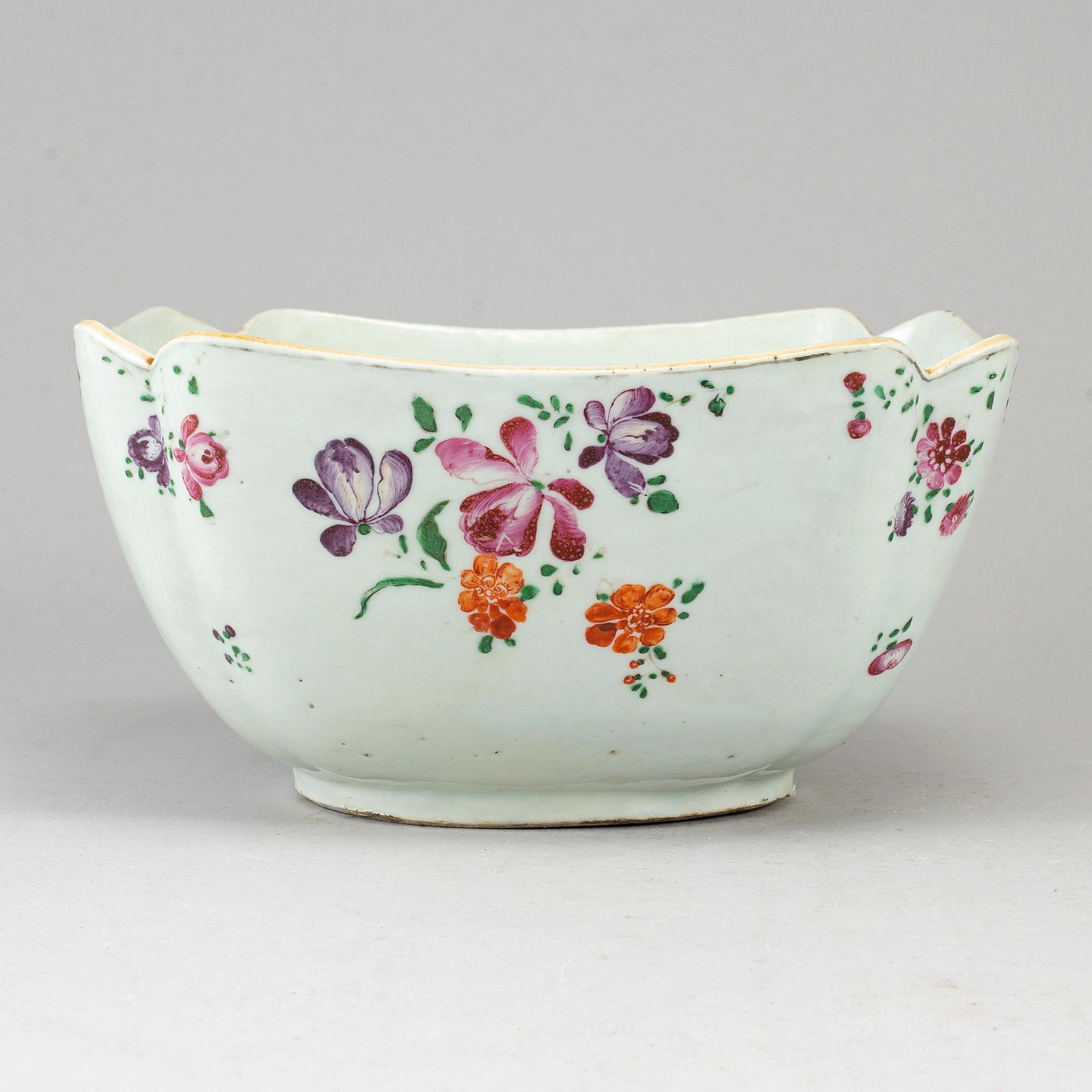 SKÅL, kompaniporslin. Qingdynastin, Qianlong (1736-95).