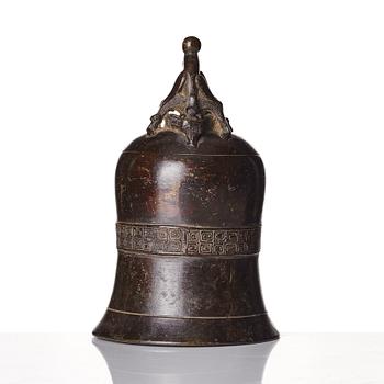 A bronze tempel bell, late Ming dynasty/early Qing dynasty.