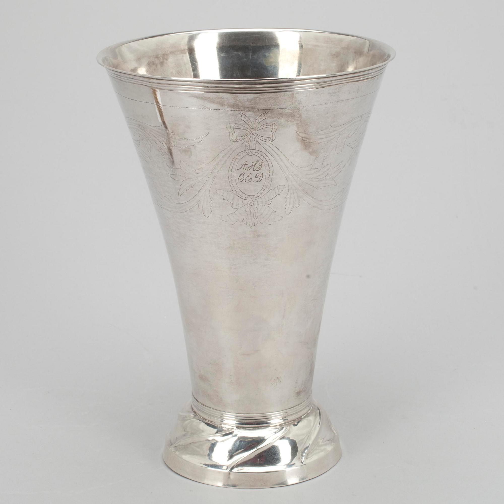 PIKARI, hopeaa, Lars Löfgren, Hudiksvall 1803. Paino 291 g.
