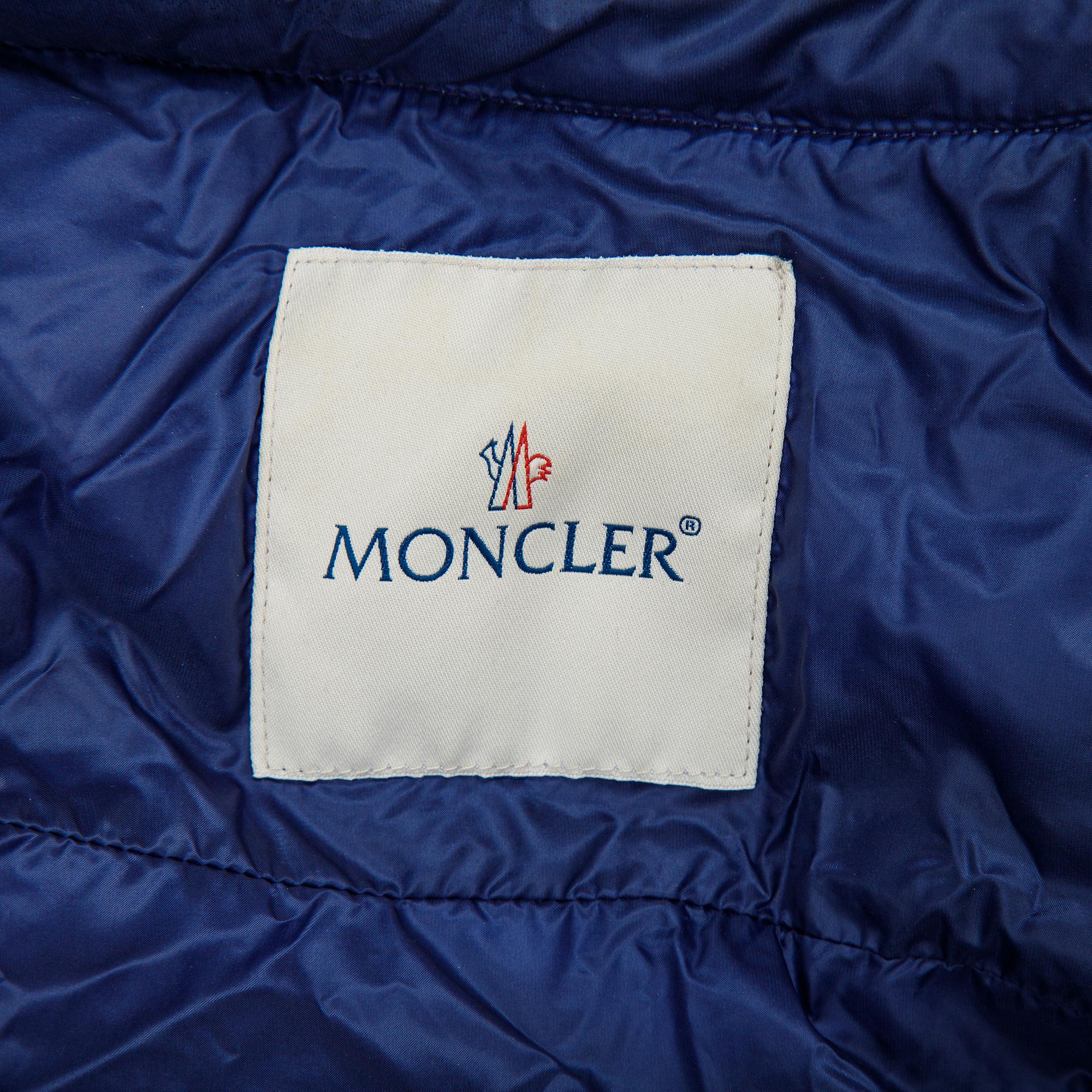 Moncler, dunjacka, storlek 2.