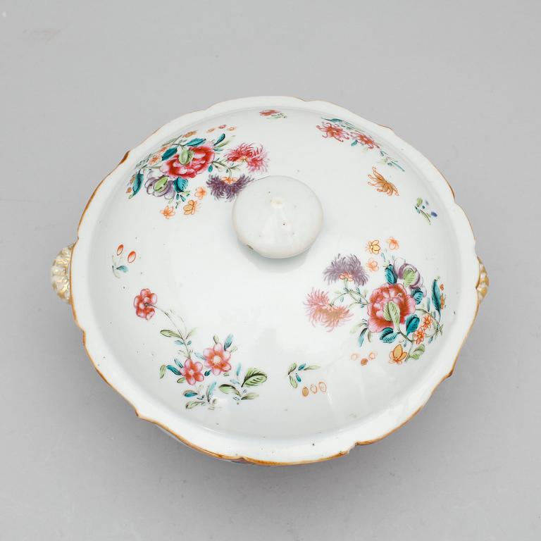 TERRIN med LOCK, porslin, Kina, Qianlong 1736-1795.
