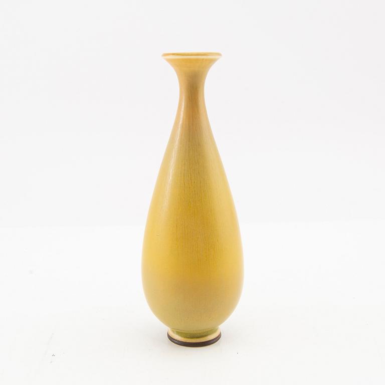 Berndt Friberg, vase from Gustavsbergs Studio in the 1960s/70s, stoneware.