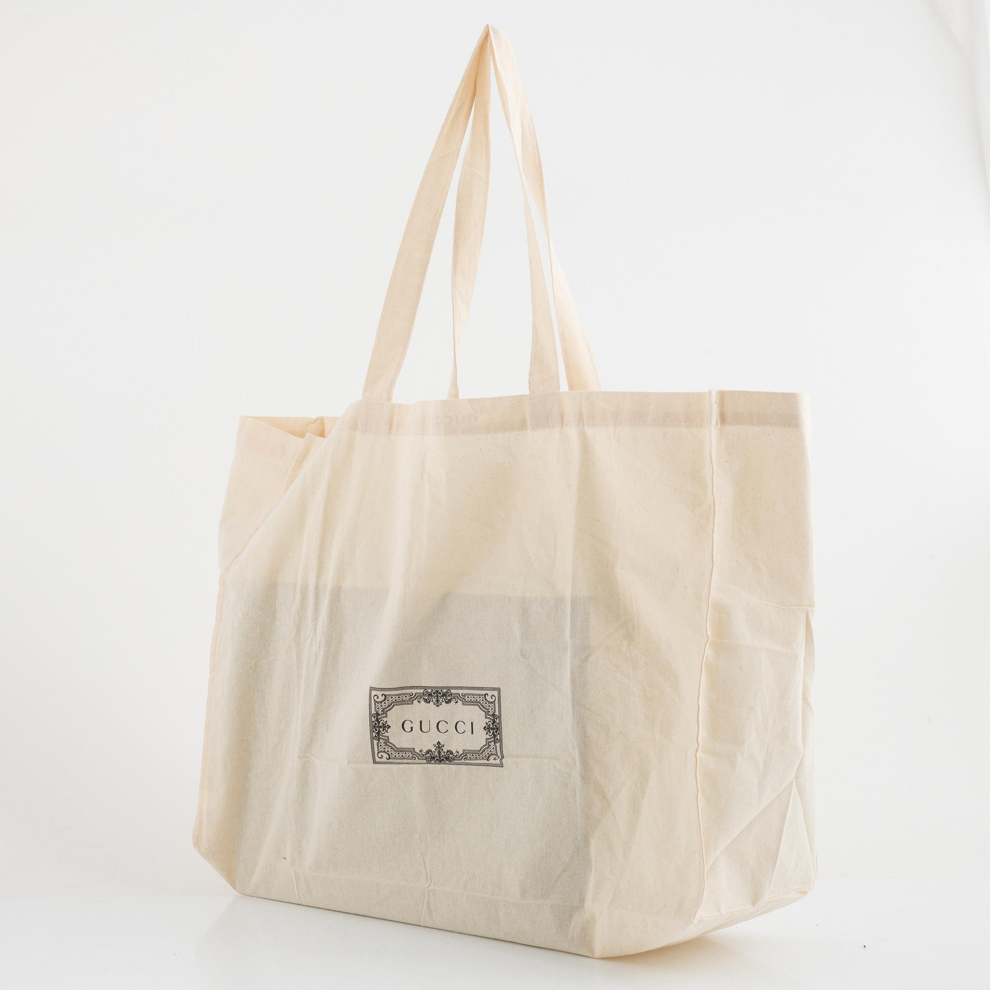 Gucci, bag, "Matelassé small".