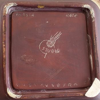 A Wilhelm Kåge 'Farsta' stoneware dish, Gustavsberg Studio, 1949.