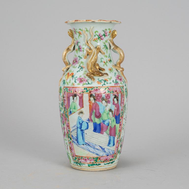 A famille rose Canton vase, Qing dynasty, 19th century.