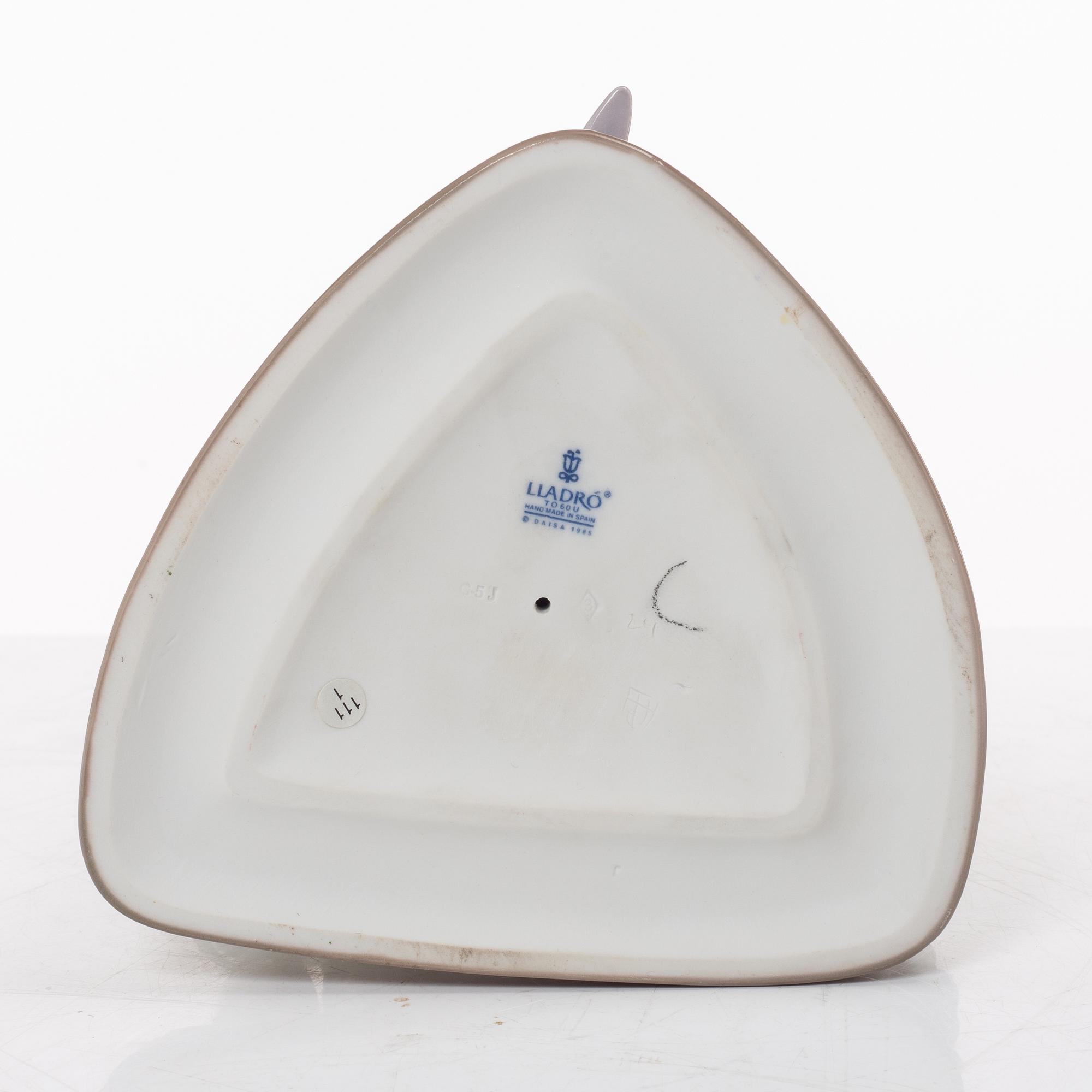 LLadró, figurine, "Time for reflection", Spain.