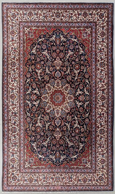 Carpet Isfahan old/semi-antique approx. 240x160 cm.
