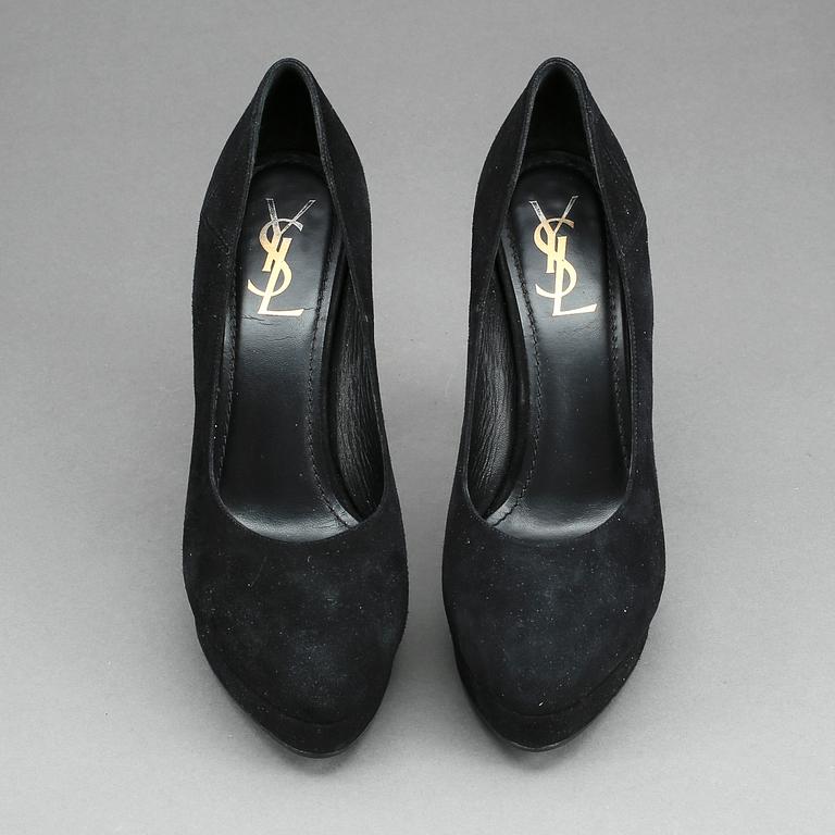 PUMPS, ett par, Yves saint Laurent.
