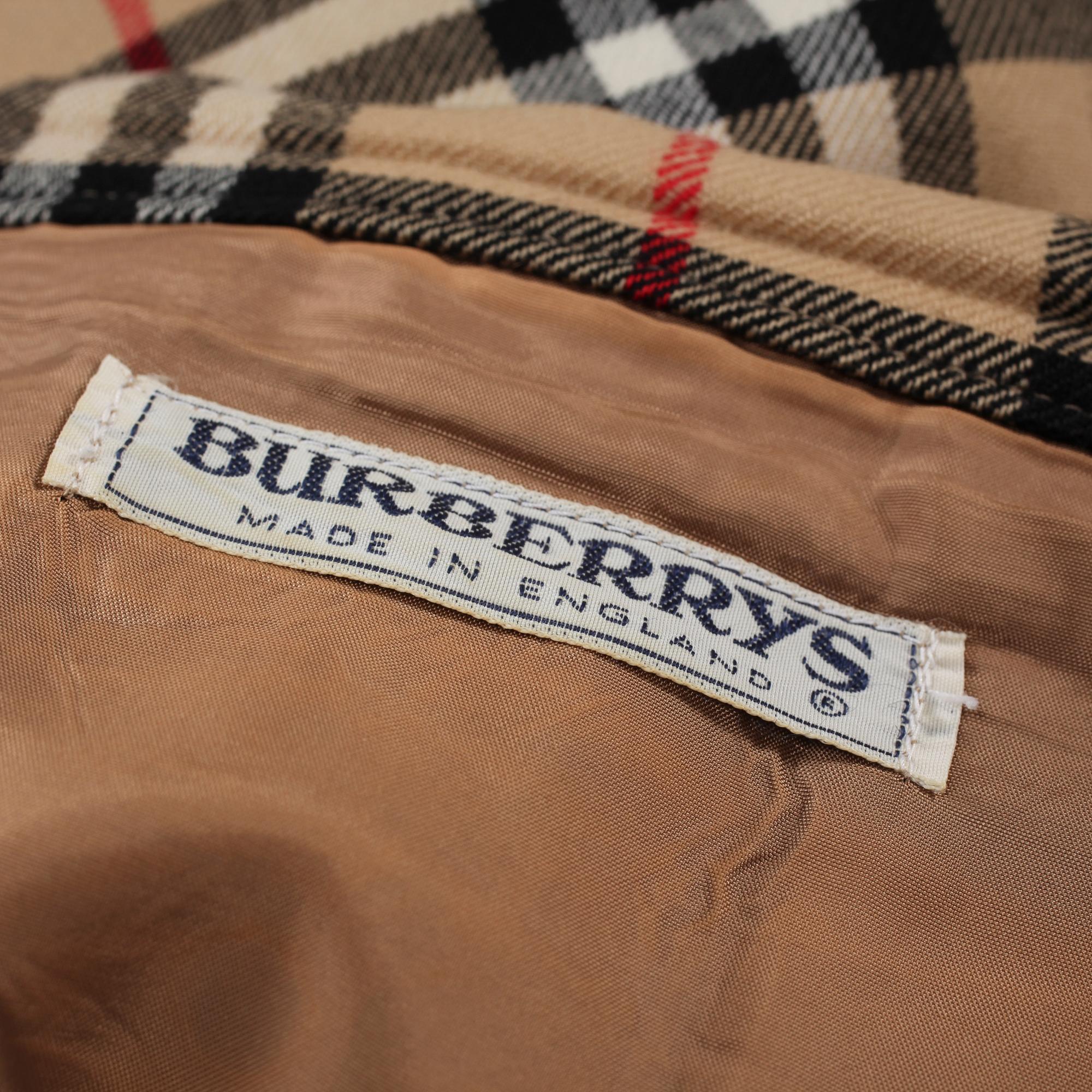 KJOL, Burberry, London, 1900-talets andra hälft.
