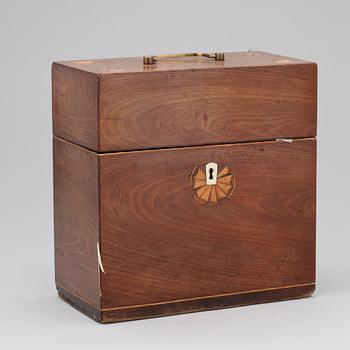 SCHATULL, empire, 1800-talets första hälft.