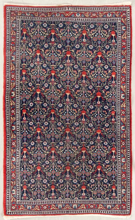 Carpet Oriental old/semi-antique approx. 163x103 cm.