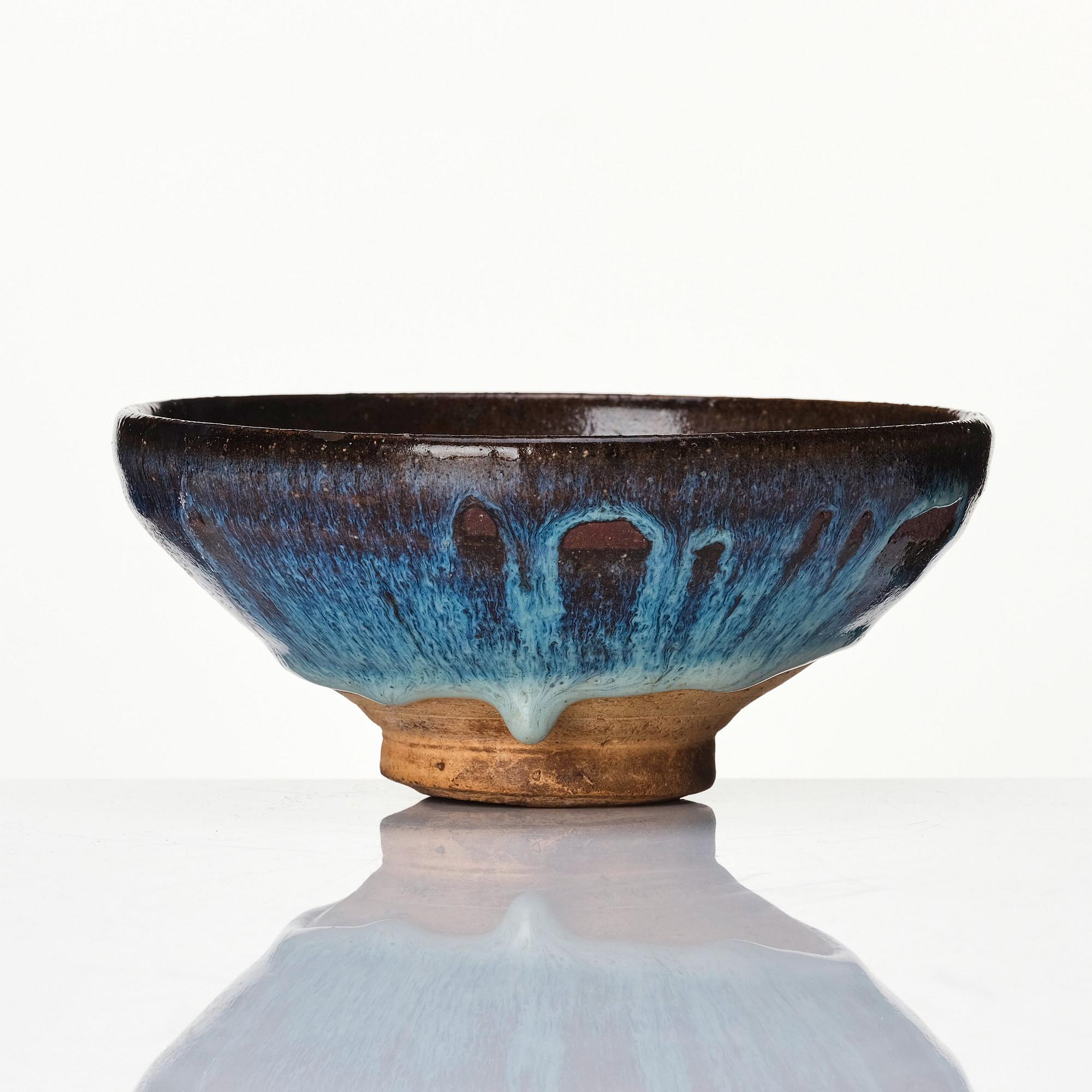 A lavender blue hairs fur glazed bowl, Song/Yuan dynasty.