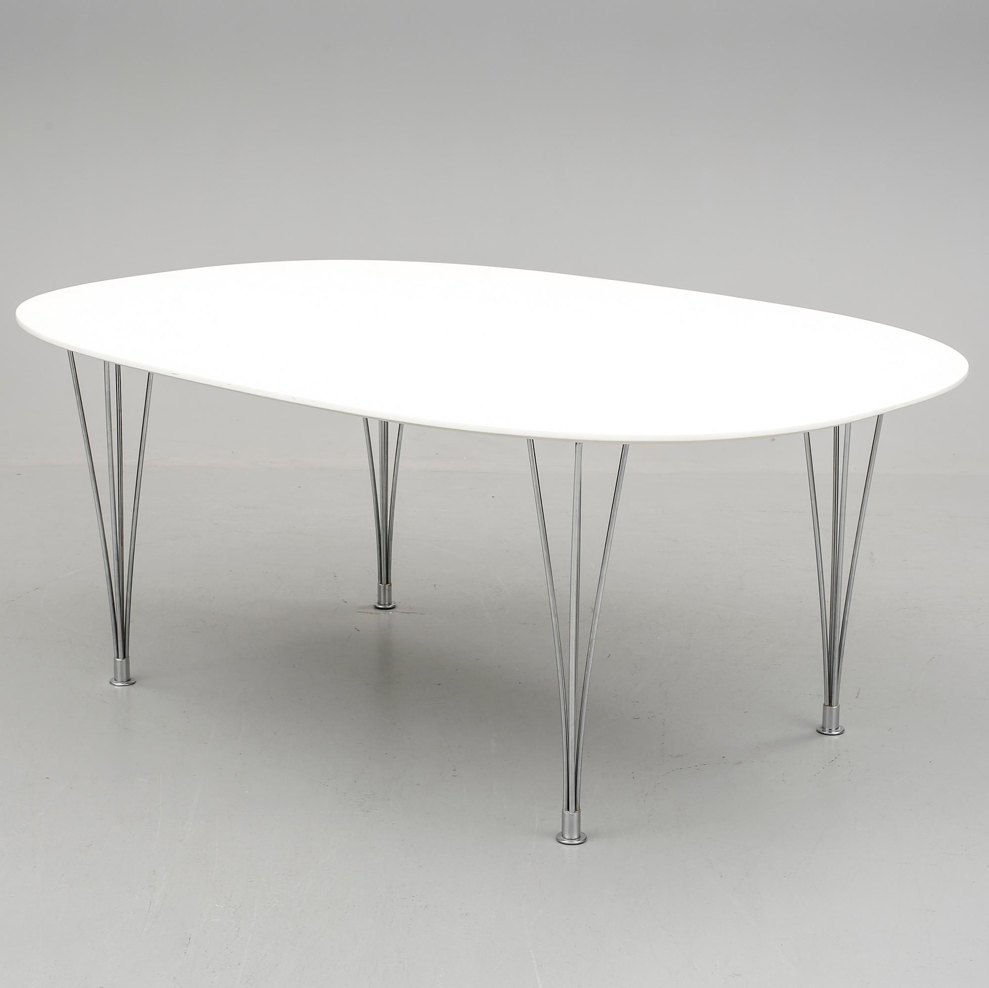 BORD, "Superellips", Bruno Mathsson och Piet Hein, Fritz Hansen, Danmark, 1900-talets andra hälft.