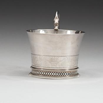 A French late 18th century cup, makers mark of Marie-Joseph-Gabriel Genu, Paris. Directoire.
