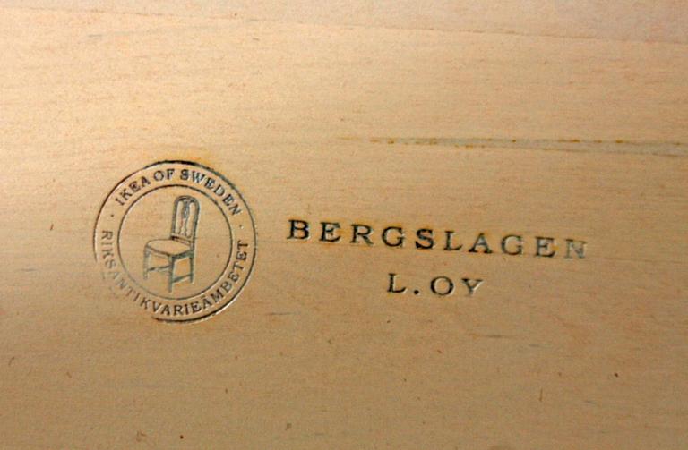 SLAGBORD, "Bergslagen", ur IKEA:s 1700-talsserie.