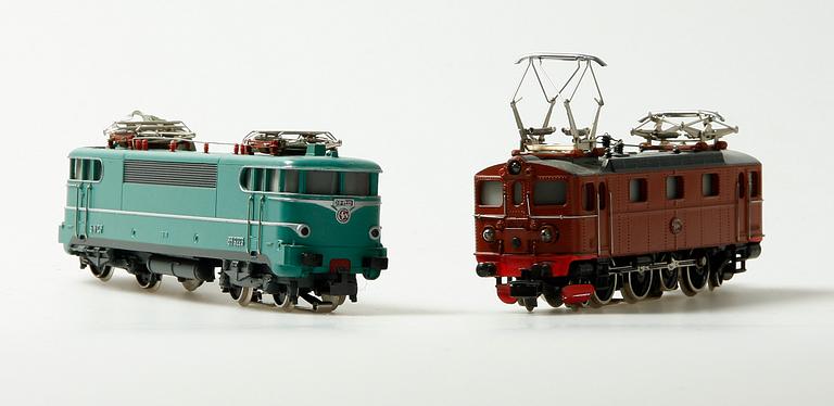 ELLOK, 2 st, Märklin, 3038/BB9223 samt 3030/SJ884, H0.