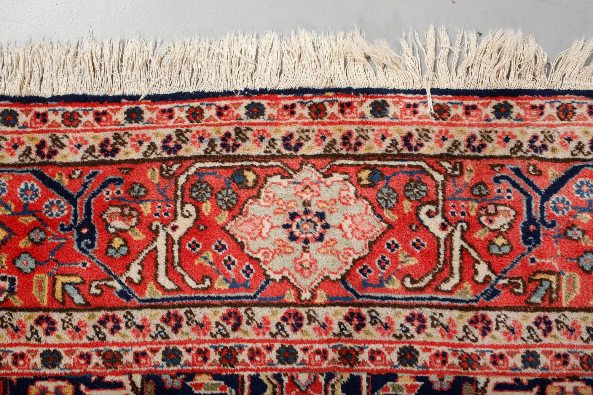 MATTA, Täbris, old/semiantik, ca 300 x 210 cm.