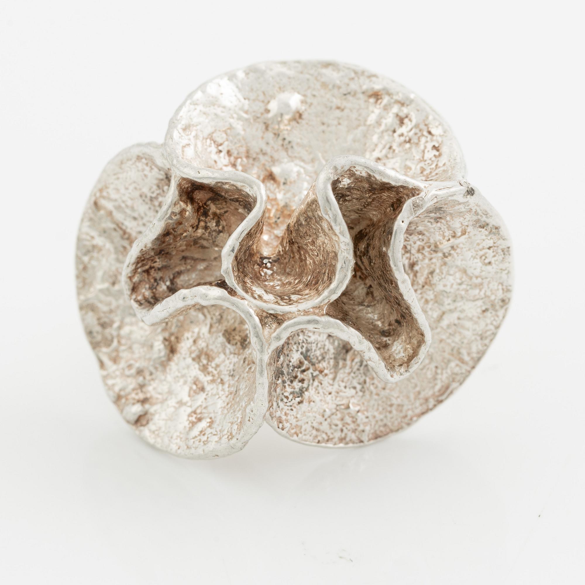 Theresia Hvorslev, bracelet, ring, pendant, earrings, 1 pair, sterling silver, chain, silver, Lidköping 1977, 1976, 1978 and 1973.