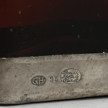 BRÄNNVINSFLASKA, glas samt tenn, Danmark, 1900-talets första hälft.