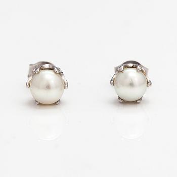 A pair of 14K white gold earrings with cultured pearls.