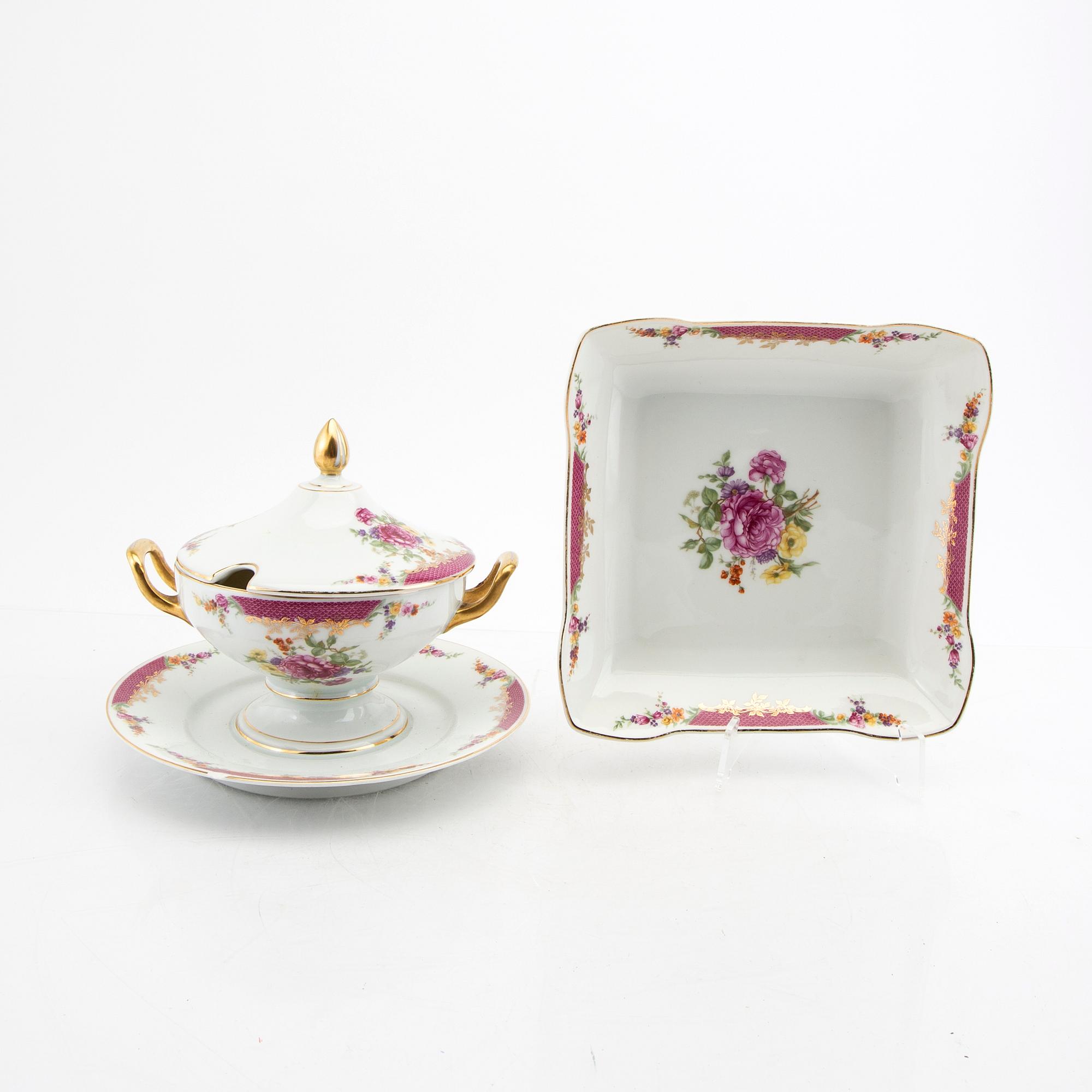 Servis "Josephine" 71 dlr Rosenthal porslin 1900-talets första hälft.