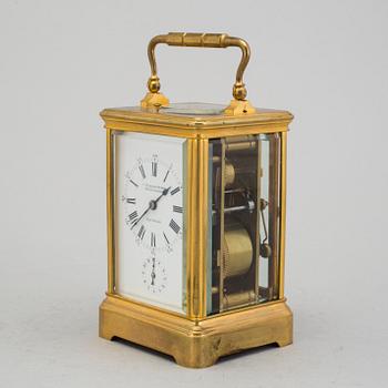 K. REINHOLDT & SOHN, Hofuhrmacher, Karlsruhe - Bordsur / Reseur, 90 x 140 x 80 mm.