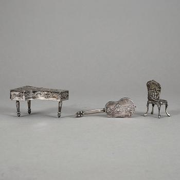 PARTI SILVER, 3 st, möjligen bland annat Frankrike, 1800-och 1900-tal. Vikt ca 110 g.