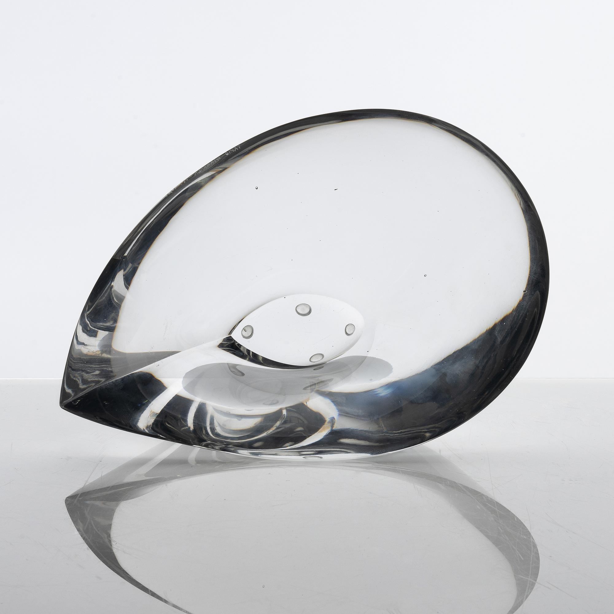Tapio Wirkkala, a "Kuutonen" (Six) polished chrystal glass bowl model 3340/3840, Iittala, Finland 1952-61.