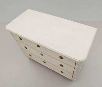 BYRÅ, gustaviansk stil, 1800-tal.