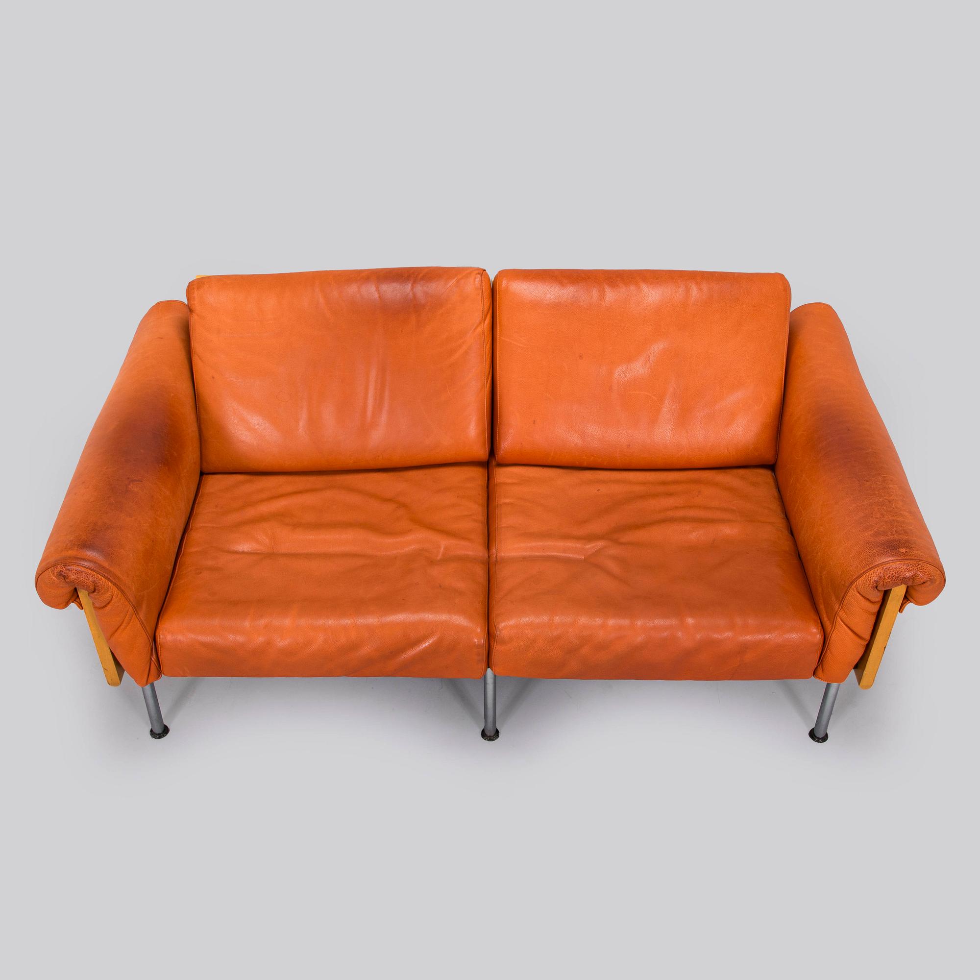 Yrjö Kukkapuro, sohva ja nojatuoli "Ateljee" tilaustyö, Haimi, 1970-luvun loppu.