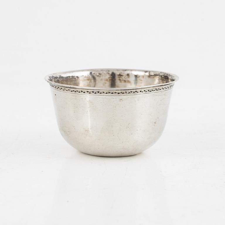 A Swedish silver tumbler, mark of Lars Holmström, Kristianstad 1760.